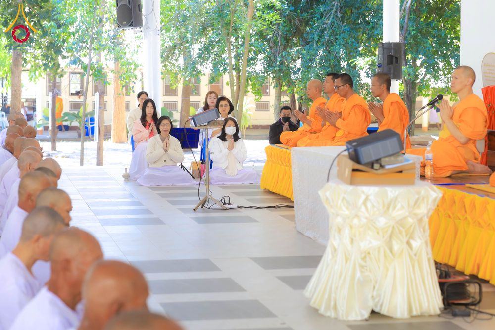 ภาพ No.285590:วันที่ 26-30  พฤศจิกายน พ.ศ. 2568  กิจกรรมสวดมนต์ นั่งสมาธิ ฟังธรรม ของนาคธรรมทายาท ในโครงการบวชบูชาธรรมมหาปูชนียาจารย์  ณ ศูนย์ปฏิบัติธรรมบุรีรัมย์ จ.บุรีรัมย์