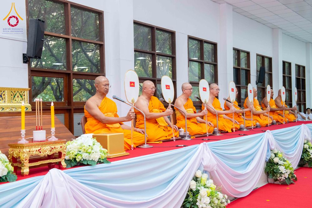 ภาพ No.314533:วันศุกร์ที่ 20 มีนาคม พ.ศ. 2569 พิธีบำเพ็ญกุศล คุณพ่อณรงค์ จินตมากุล โยมบิดา พระครูปลัดรัตนวีรวัฒน์ (รังสฤษดิ์ อิทฺธิจินตโก) ที่ปรึกษาเจ้าคณะจังหวัดปทุมธานี เจ้าอาวาสวัดพระธรรมกาย  ณ ห้องปลูกศรัทธา 2 วัดพระธรรมกาย ปทุมธานี