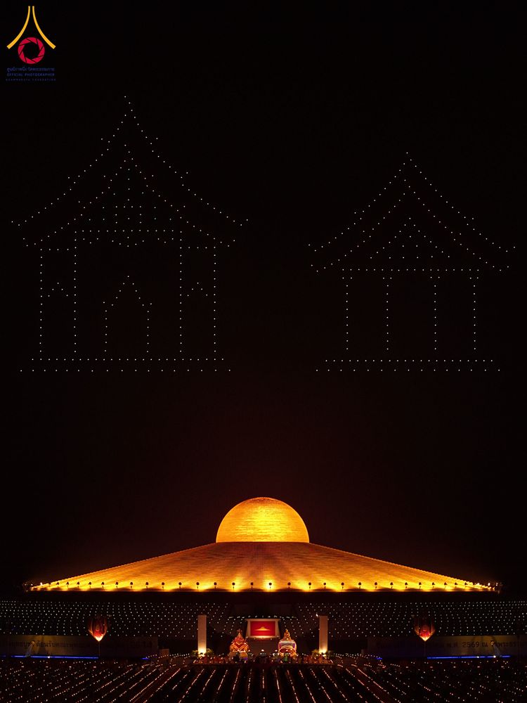 ภาพ No.307252:วันที่ 31 มกราคม พ.ศ. 2569  พิธีจุดประทีปธรรมถวายเป็นพุทธบูชา  และบูชาธรรมมหาปูชนียาจารย์ (ภาพชุดที่ 1) ณ วัดพระธรรมกาย ปทุมธานี ในโครงการธรรมยาตรา กตัญญูบูชา มหาปูชนียาจารย์ พระมงคลเทพมุนี(สด จนฺทสโร) พระผู้ปราบมาร อนุสรณ์สถาน 7 แห่ง ปีที่ 14