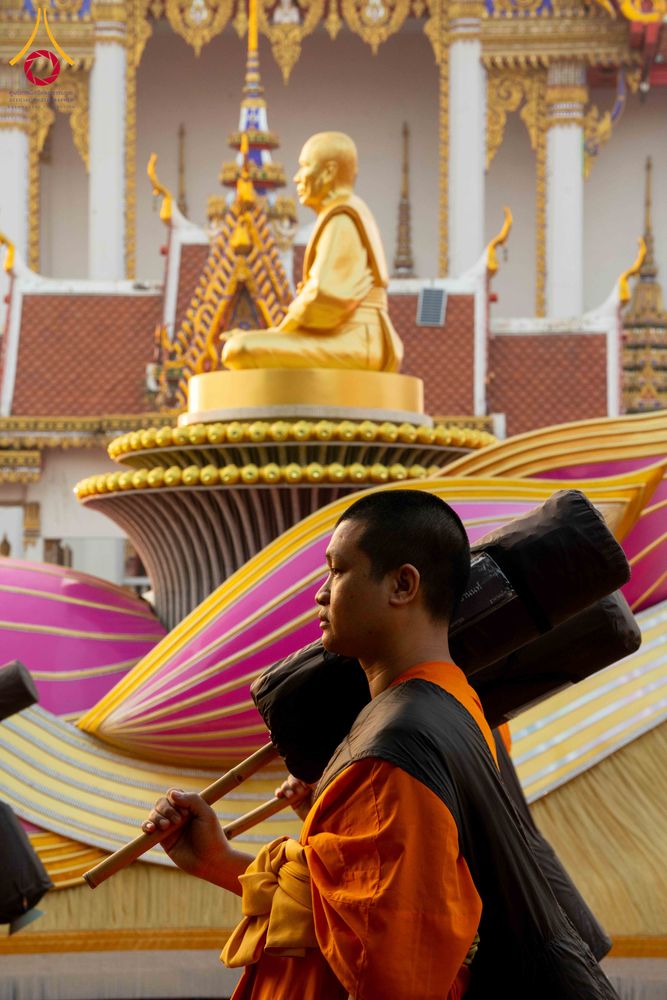 ภาพ No.297371:วันที่ 15 มกราคม พ.ศ.2569 พระธรรมยาตราปฏิบัติธรรมและถ่ายภาพหมู่ประวัติศาสตร์ อนุสรณ์สถานลำดับที่ 4 สถานที่เกิดด้วยกายธรรม  ณ วัดโบสถ์บน ต.บางคูเวียง จ.นนทบุรี ในโครงการธรรมยาตรา กตัญญูบูชา มหาปูชนียาจารย์ พระมงคลเทพมุนี(สด จนฺทสโร) พระผู้ปราบมาร อนุสรณ์ส