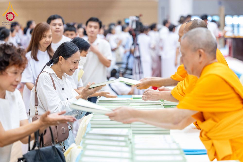 ภาพ No.310594:วันอาทิตย์ที่ 22 กุมภาพันธ์ พ.ศ. 2569 พิธีมุทิตาสักการะในโอกาสอายุวัฒนะมงคล 80 ปี พระพรหมวชิรปัญญาจารย์ (ทองดี สุรเตโช ป.ธ.9) ณ ห้องแก้วสารพัดนึก 2 วัดพระธรรมกาย จ.ปทุมธานี