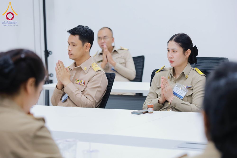 ภาพ No.311592:วันจันทร์ที่ 23 กุมภาพันธ์ พ.ศ. 2569 เปิดโลกทัศน์ผู้บริหารสถานศึกษายุคใหม่ เรียนรู้ต้นแบบการพัฒนาคนผ่านพลัง “บวร–V-Star” ผู้เข้ารับการพัฒนาตามโครงการ สพฐ. ศึกษาดูงานวัดพระธรรมกาย เสริมภาวะผู้นำคุณธรรมสู่การบริหารโรงเรียนอย่างยั่งยืน ณ อาคาร 100 ปี คุณยาย