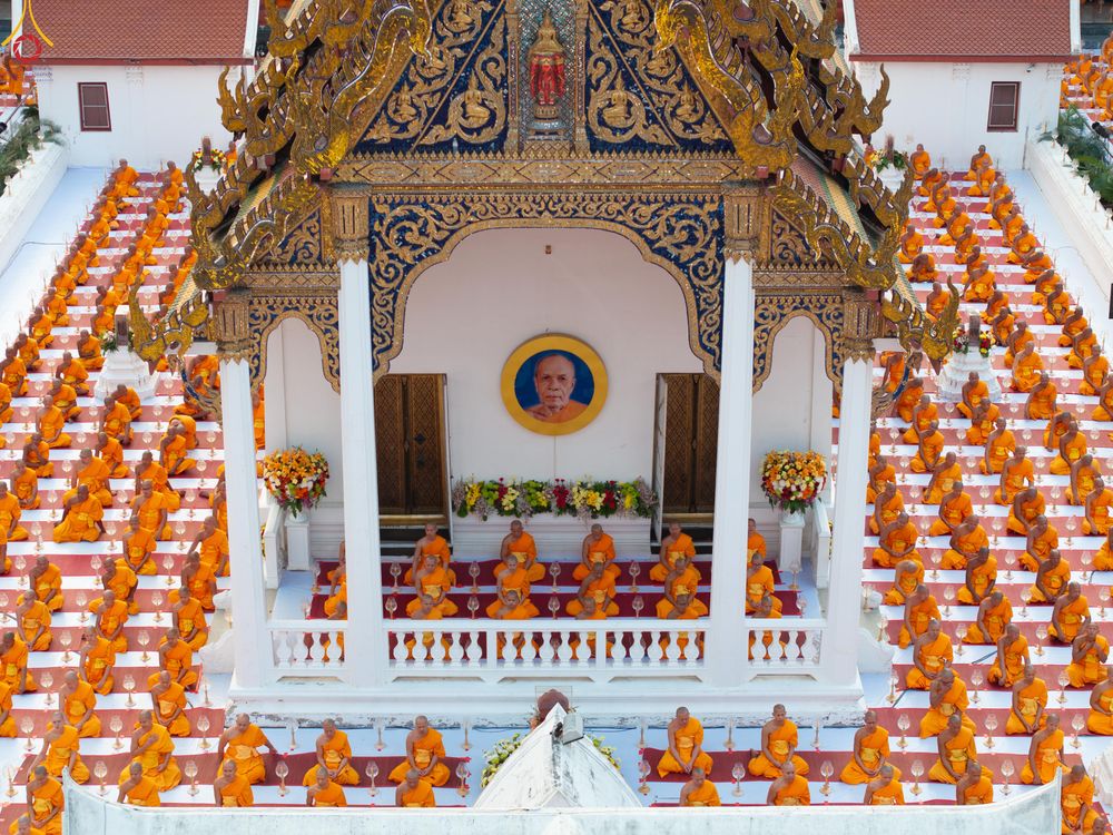 ภาพ No.296915:วันที่ 17 มกราคม พ.ศ. 2569 พิธีจุดประทีปถวายเป็นพุทธบูชา และบูชาธรรมมหาปูชนียาจารย์  ณ วัดโบสถ์บน ต.บางคูเวียง จ.นนทบุรี อนุสรณ์สถานลำดับที่ 4 สถานที่เกิดด้วยกายธรรม ในโครงการธรรมยาตรา กตัญญูบูชา มหาปูชนียาจารย์ พระมงคลเทพมุนี(สด จนฺทสโร) พระผู้ปราบมาร อ