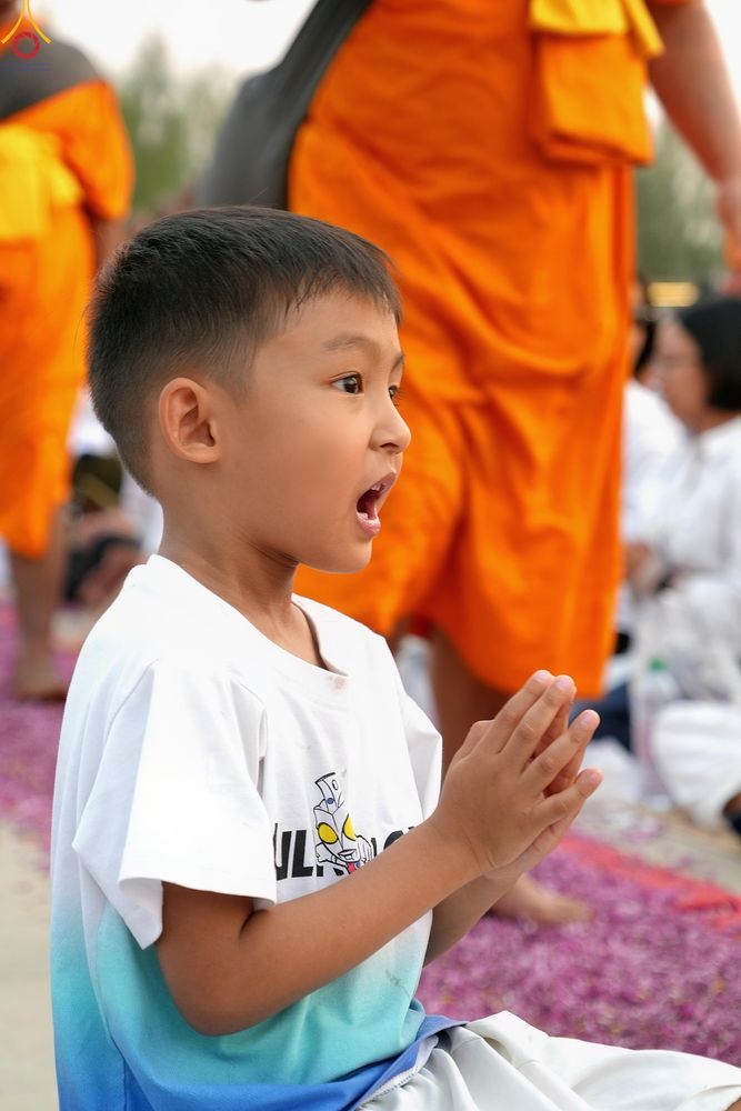 ภาพ No.299558:วันที่ 18 มกราคม พ.ศ. 2569 พิธีต้อนรับพระธรรมยาตรา (ภาพชุดที่ 2) ณ อนุสรณ์สถานลำดับที่ 5  สถานที่เผยแผ่วิชชาธรรมกายครั้งแรก อนุสรณ์สถานบางปลา วัดบางปลา อำเภอบางเลน จังหวัดนครปฐม ในโครงการธรรมยาตรา กตัญญูบูชา มหาปูชนียาจารย์ พระมงคลเทพมุนี(สด จนฺทสโร) พระ