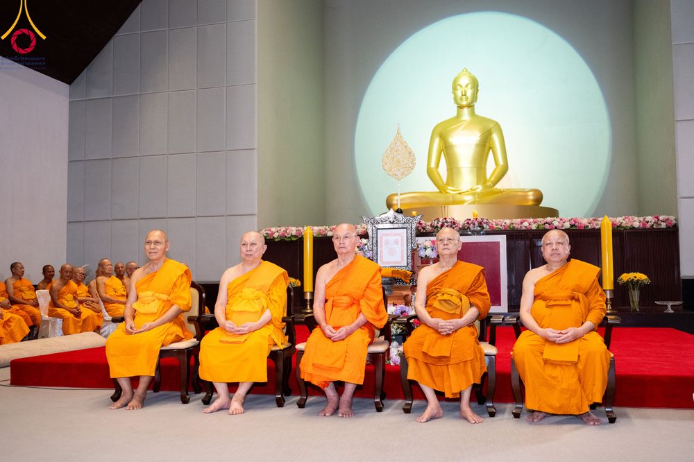 ภาพ No.332416:วันเสาร์ที่ 6 มิถุนายน พ.ศ.2569 พิธีต้อนรับสัญญาบัตร พัดยศ พระราชภาวนาวชิรวิเทศ วิ. ณ อุโบสถพระไตรปิฏก วัดพระธรรมกาย