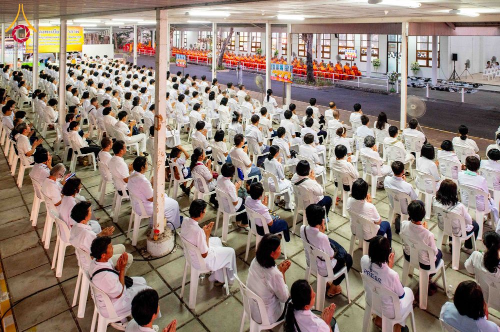 ภาพ No.314573:วันศุกร์ที่ 20 มีนาคม พ.ศ. 2569 พิธีบำเพ็ญกุศล คุณพ่อณรงค์ จินตมากุล โยมบิดา พระครูปลัดรัตนวีรวัฒน์ (รังสฤษดิ์ อิทฺธิจินตโก) ที่ปรึกษาเจ้าคณะจังหวัดปทุมธานี เจ้าอาวาสวัดพระธรรมกาย  ณ ห้องปลูกศรัทธา 2 วัดพระธรรมกาย ปทุมธานี