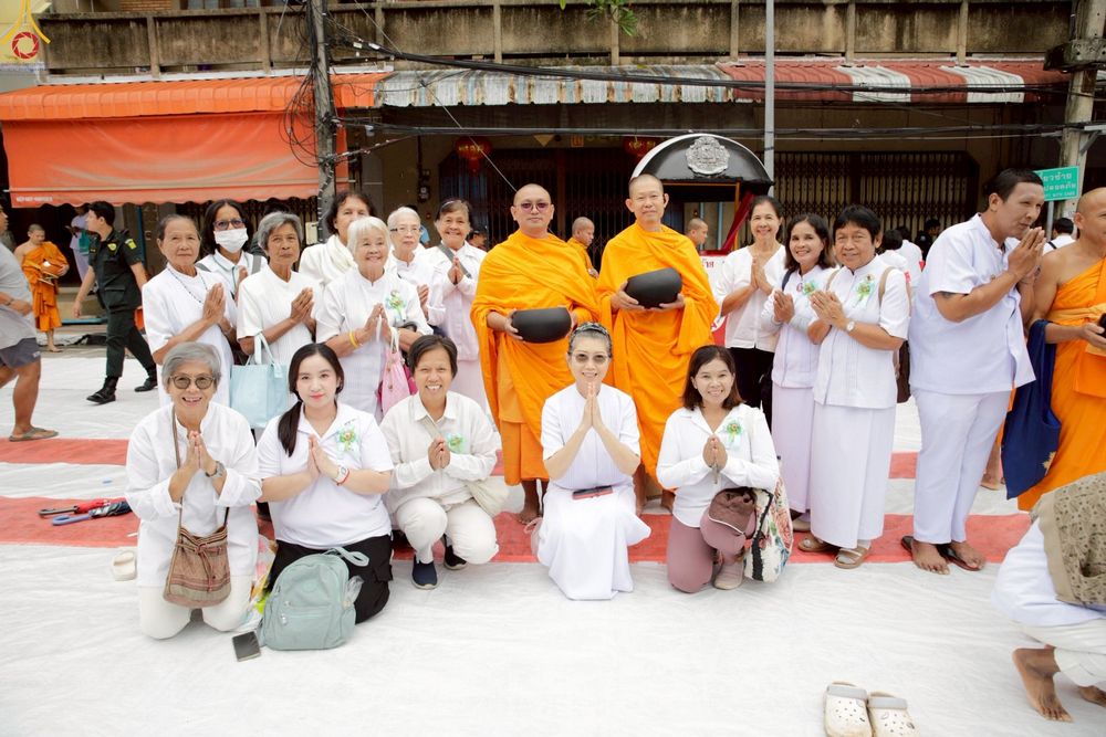 ภาพ No.245481:วันอาทิตย์ที่ 14 กันยายน พ.ศ. 2568 ตักบาตรพระ 555 รูป มหากุศล  น้อมถวายเป็นพุทธบูชา ณ หอนาฬิกาเบตง อ.เบตง จ.ยะลา