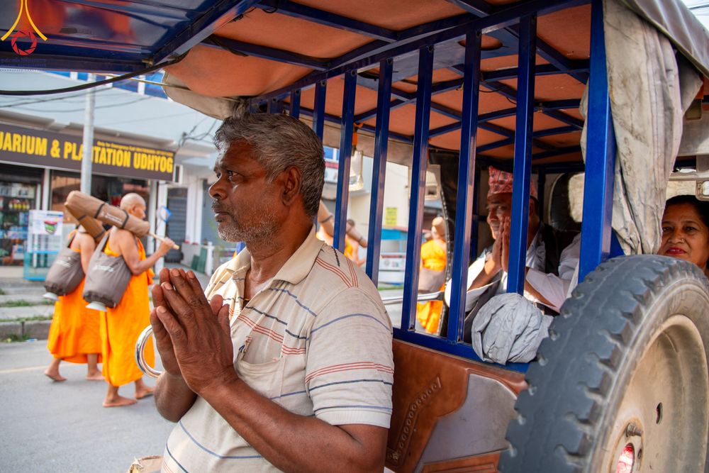 ภาพ No.317027:วันเสาร์ที่ 28 มีนาคม พ.ศ.2569 ธรรมยาตราจาริก ณ ซุ้มประตูลุมพินีเกต(Lumbini Gate) ประเทศเนปาล