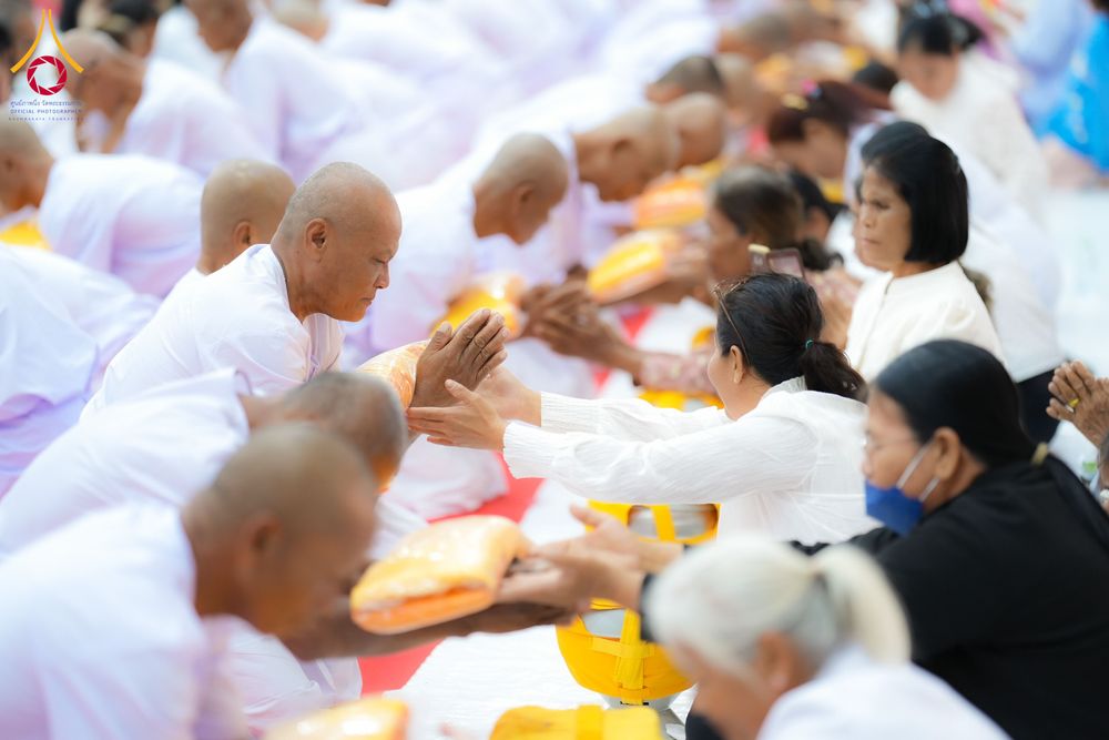 ภาพ No.281188:วันที่ 4 ธันวาคม พ.ศ. 2568 พิธีบรรพชาสามเณร ในโครงการบวชบูชาธรรมมหาปูชนียาจารย์  ณ วัดกลางพระอารามหลวง จังหวัดบุรีรัมย์