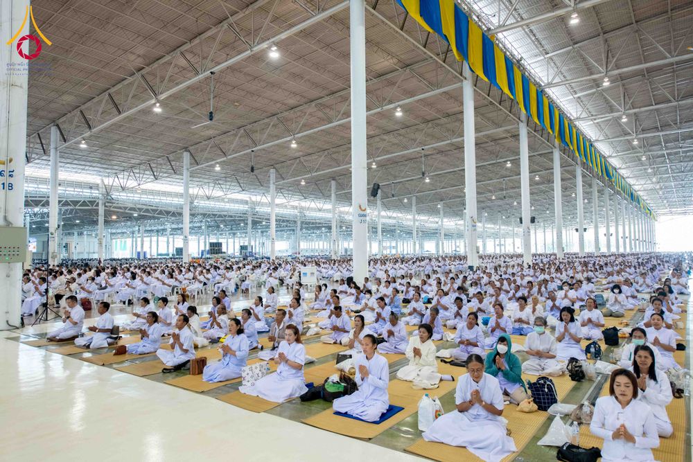 ภาพ No.308357:วันที่ 1  กุมภาพันธ์ พ.ศ. 2569 พิธีบูชาข้าวพระอาทิตย์ต้นเดือน ณ สภาธรรมกายสากล วัดพระธรรมกาย