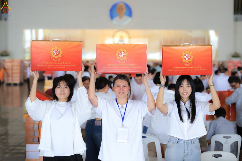 ภาพ No.322157:วันที่ 14 เมษายน พ.ศ.2569 การเตรียมกล่องไทยธรรม วันสุดท้าย เพื่องานถวายมหาสังฆทาน 40,000 กว่าวัดทั่วประเทศ วันคุ้มครองโลก 22 เมษายน พ.ศ.2569 วัดพระธรรมกาย