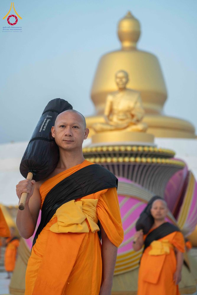 ภาพ No.299816:วันที่ 19 มกราคม พ.ศ.2569 พระธรรมยาตราปฏิบัติธรรมและถ่ายภาพหมู่ประวัติศาสตร์ ณ อนุสรณ์สถานลำดับที่ 5 สถานที่เผยแผ่วิชชาธรรมกายครั้งแรก  อนุสรณ์สถานบางปลาวัดบางปลา อ.บางเลน จ.นครปฐม ในโครงการธรรมยาตรา กตัญญูบูชา มหาปูชนียาจารย์ พระมงคลเทพมุนี(สด จนฺทสโร) 