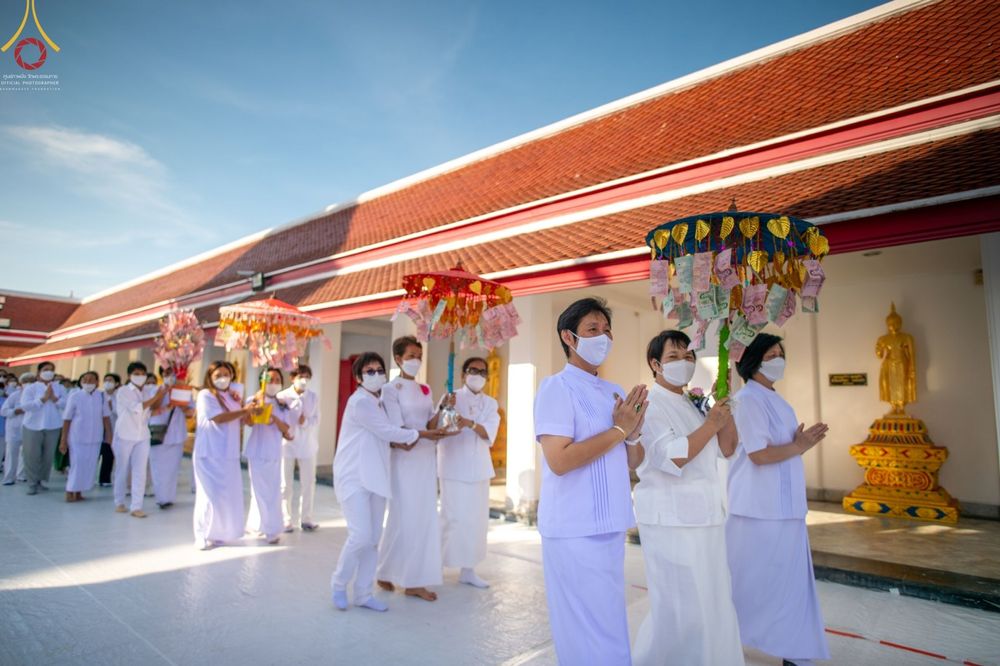 ภาพ No.71620:พระธรรมยาตรา ปฏิบัติศาสนกิจ ทำนุบำรุงศาสนสถาน, ปฏิบัติธรรม ร่วมกับชุมชน,นักเรียนเด็กดีวีสตาร์ และร่วมพิธีทอดผ้าป่าบำรุงศาสนสถาน ในโครงการธรรมยาตรากตัญญูบูชา มหาปูชนียาจารย์ พระมงคลเทพมุนี(สด จนฺทสโร) พระผู้ปราบมาร อนุสรณ์สถาน 7 แห่ง ปีที่ 11 ณ วัดสองพี่น