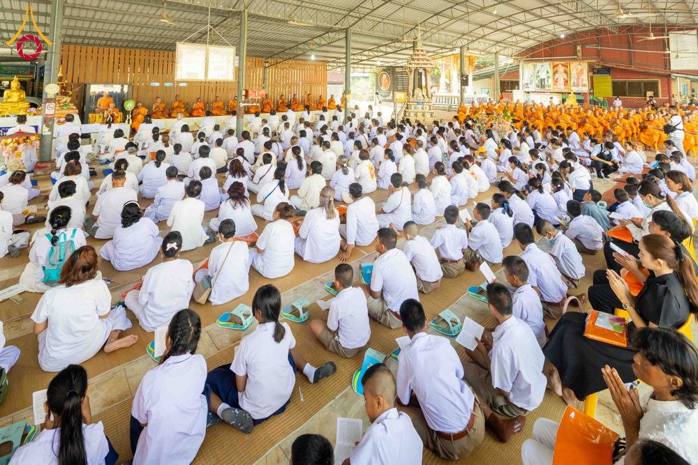 ภาพ No.298992:วันที่ 20 มกราคม พ.ศ. 2569 พิธีทอดผ้าป่าทำนุบำรุงศาสนสถาน ณ วัดใหม่นพรัตน์ ต.เนินพระปรางค์ อ.สองพี่น้อง จ.สุพรรณบุรี ในโครงการธรรมยาตรา กตัญญูบูชา มหาปูชนียาจารย์ พระมงคลเทพมุนี(สด จนฺทสโร) พระผู้ปราบมาร อนุสรณ์สถาน 7 แห่ง ปีที่ 14