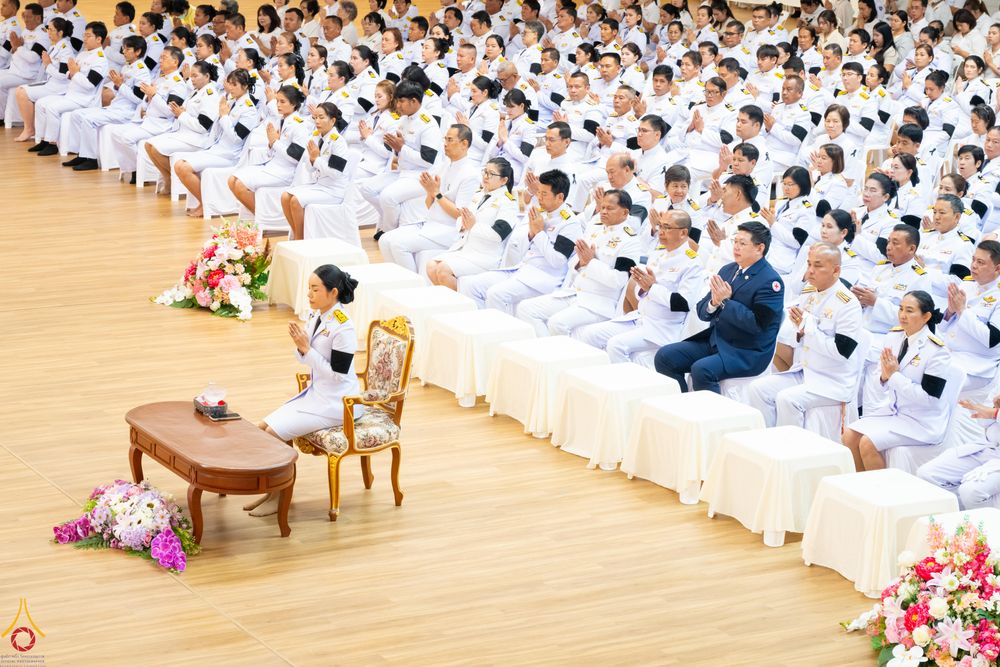 ภาพ No.341735:วันอังคารที่ 28 กรกฎาคม พ.ศ. 2569 คณะสงฆ์และพสกนิกรอำเภอคลองหลวง พร้อมใจจัดพิธีเจริญพระพุทธมนต์ ปฏิบัติธรรม และทำบุญตักบาตร ถวายพระราชกุศลเฉลิมพระเกียรติพระบาทสมเด็จพระเจ้าอยู่หัว