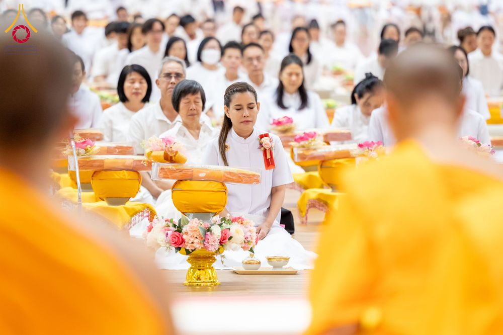 ภาพ No.313649:วันอาทิตย์ที่ 15 มีนาคม พ.ศ. 2569 พิธีร่วมบุญบรรพชาสามเณร 5000 รูป ณ ห้องแก้วสารพัดนึก 2 สภาธรรมกายสากล วัดพระธรรมกาย