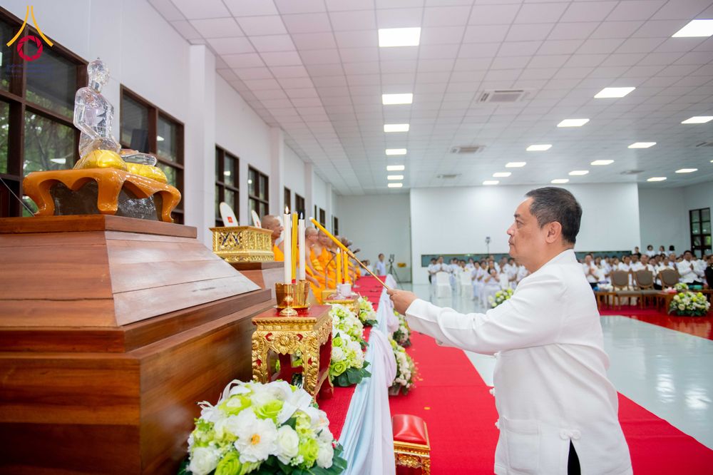 ภาพ No.314515:วันศุกร์ที่ 20 มีนาคม พ.ศ. 2569 พิธีบำเพ็ญกุศล คุณพ่อณรงค์ จินตมากุล โยมบิดา พระครูปลัดรัตนวีรวัฒน์ (รังสฤษดิ์ อิทฺธิจินตโก) ที่ปรึกษาเจ้าคณะจังหวัดปทุมธานี เจ้าอาวาสวัดพระธรรมกาย  ณ ห้องปลูกศรัทธา 2 วัดพระธรรมกาย ปทุมธานี