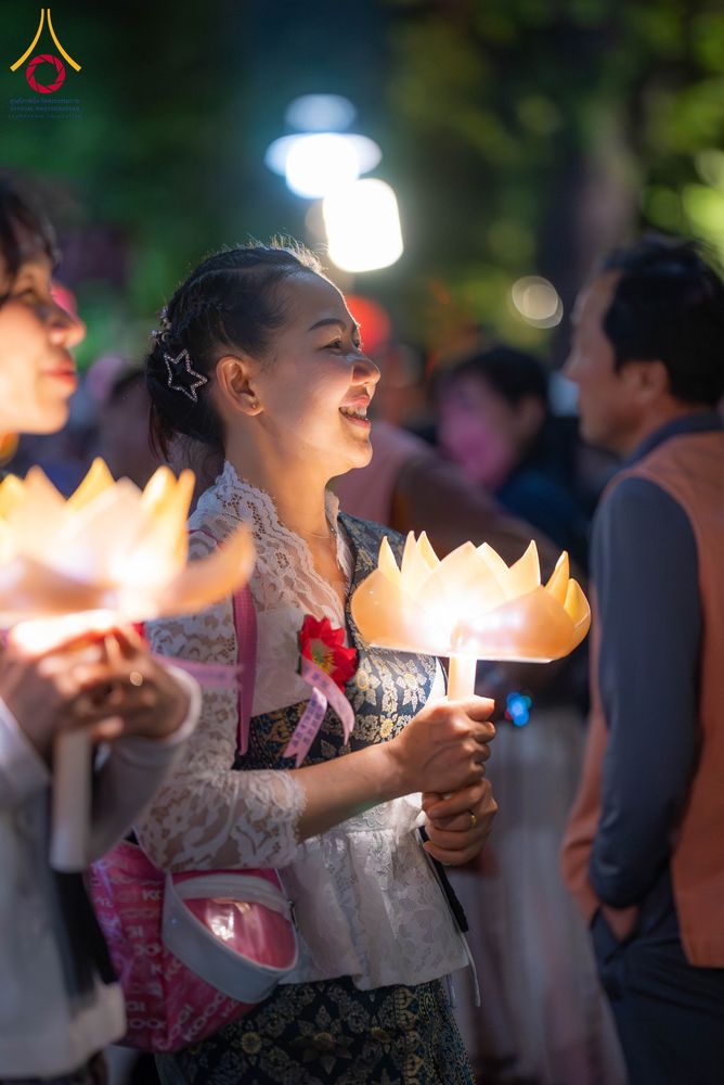 ภาพ No.328994:วันเสาร์ที่ 16 พฤษภาคม พ.ศ.2569 งานเทศกาลโคมวิสาขบูชานานาชาติ หรือ ยอนดึงฮเว  연등회 (Lotus Lantern Festival) ประจำปี 2569 ประเทศเกาหลีใต้