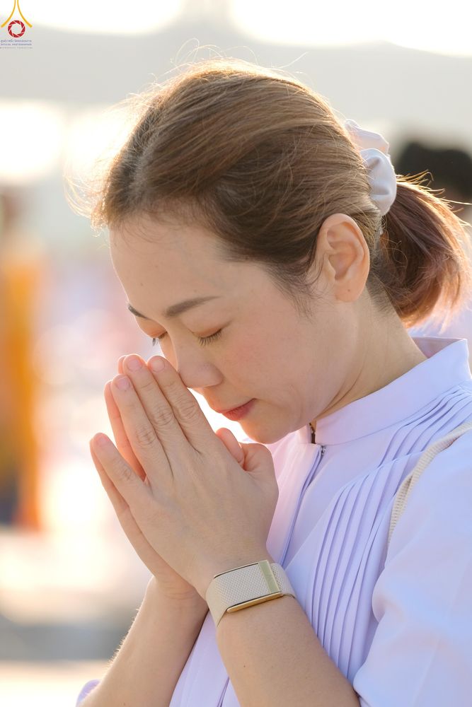 ภาพ No.279931:วันที่ 1 มกราคม พ.ศ.2569 พิธีตักบาตรในวันขึ้นปีใหม่ ณ ลานธรรม วัดพระธรรมกาย