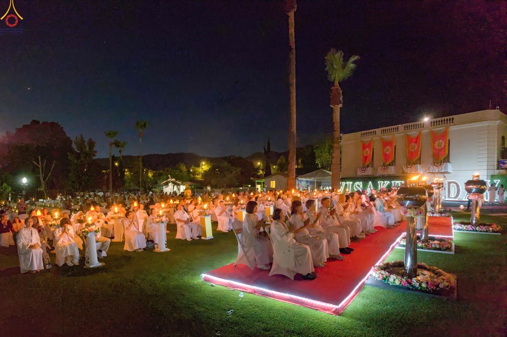 ภาพ No.332858:วันอาทิตย์ที่ 31 พฤษภาคม พ.ศ. 2569 วันวิสาขบูชา ณ วัดพระธรรมกายแคลิฟอร์เนีย  ประเทศสหรัฐอเมริกา