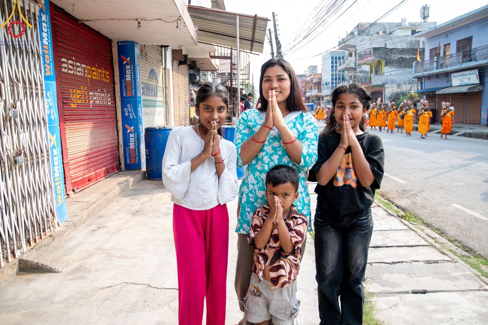 ภาพ No.317030:วันเสาร์ที่ 28 มีนาคม พ.ศ.2569 ธรรมยาตราจาริก ณ ซุ้มประตูลุมพินีเกต(Lumbini Gate) ประเทศเนปาล