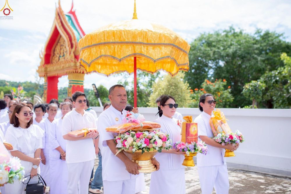 ภาพ No.262192:วันที่ 24 ตุลาคม พ.ศ. 2568 พิธีทอดกฐินสามัคคีทั่วไทย 30,000 วัด โดยคณะศิษยานุศิษย์ บูชาธรรม 81 ปี หลวงพ่อธัมมชโย ณ วัดดงรัง อ.ด่านช้าง จ.สุพรรรณบุรี