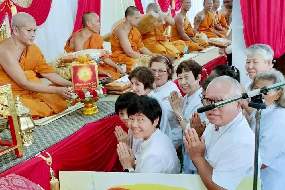 ภาพ No.261713:วันที่ 18 ตุลาคม พ.ศ. 2568 พิธีทอดกฐินสามัคคีทั่วไทย 30,000 วัด โดยคณะศิษยานุศิษย์ บูชาธรรม 81 ปี หลวงพ่อธัมมชโย ณ วัดอ่างทอง อ.เมือง จ.สงขลา