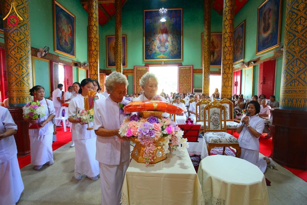 ภาพ No.172658:พิธีทอดกฐิน วัดศรีบุญเรือง จ.เชียงราย ในโครงการกฐินสามัคคีทั่วไทย 30,000 วัด บูชาธรรม 80 ปี หลวงพ่อธัมมชโย โดยคณะศิษยานุศิษย์วัดพระธรรมกาย วันที่ 26 ตุลาคม พ.ศ. 2567