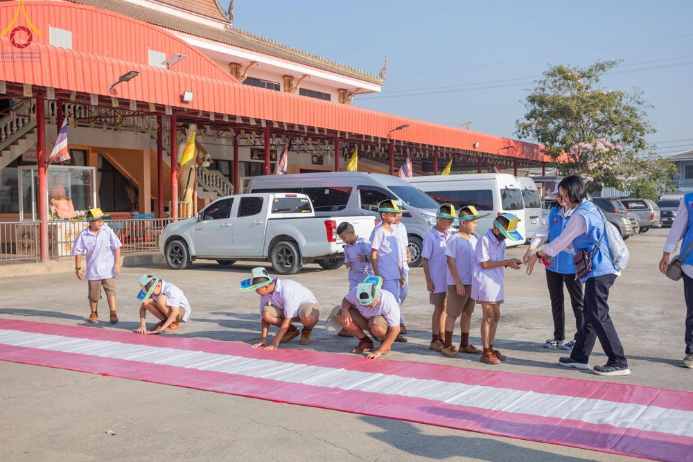 ภาพ No.192087:พิธีทอดผ้าป่าทำนุบำรุงศาสนสถาน ณ วัดนราภิรมย์ ตำบลนราภิรมย์ อำเภอบางเลน จังหวัดนครปฐม ในโครงการธรรมยาตรา กตัญญูบูชา มหาปูชนียาจารย์ พระมงคลเทพมุนี(สด จนฺทสโร) พระผู้ปราบมาร อนุสรณ์สถาน 7 แห่ง ปีที่ 13 วันที่ 9 มกราคม พ.ศ. 2568