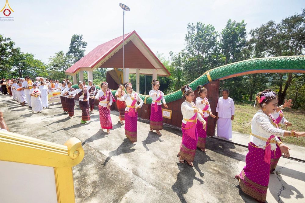 ภาพ No.262089:วันที่ 21 ตุลาคม พ.ศ. 2568 พิธีทอดกฐินสามัคคีทั่วไทย 30,000 วัด โดยคณะศิษยานุศิษย์ บูชาธรรม 81 ปี หลวงพ่อธัมมชโย ณ วัดเขากำแพง อ.เทพสถิต จ.ชัยภูมิ