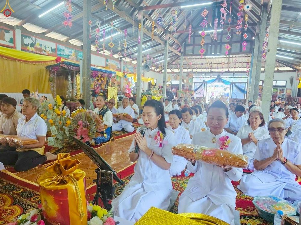 ภาพ No.270140:วันที่ 28 ตุลาคม พ.ศ. 2568 พิธีทอดกฐินสามัคคีทั่วไทย ณ วัดสระโพนทอง ต.โพนทอง  อ.หนองเรือ จ.ขอนแก่น โดยคณะศิษยานุศิษย์ บูชาธรรม 81 ปี หลวงพ่อธัมมชโย