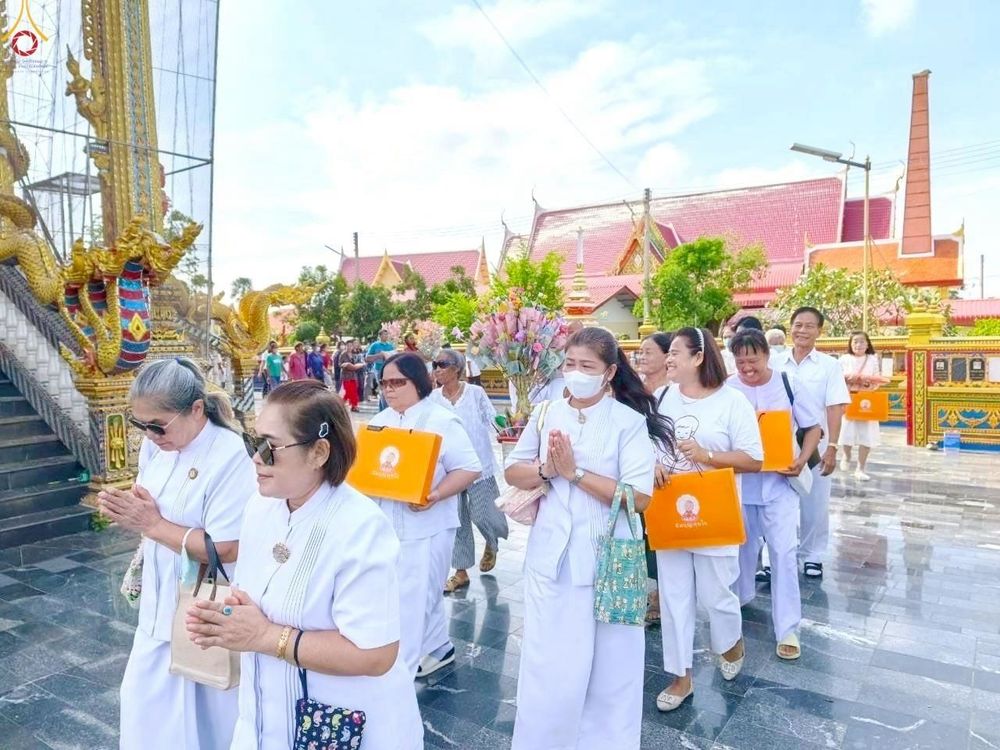 ภาพ No.265155:วันที่ 12 ตุลาคม พ.ศ. 2568 พิธีทอดกฐินสามัคคีทั่วไทย ณ วัดกงลาด ต.ห้วยด้วน อ.ดอนตูม จ.นครปฐม โดยคณะศิษยานุศิษย์ บูชาธรรม 81 ปี หลวงพ่อธัมมชโย