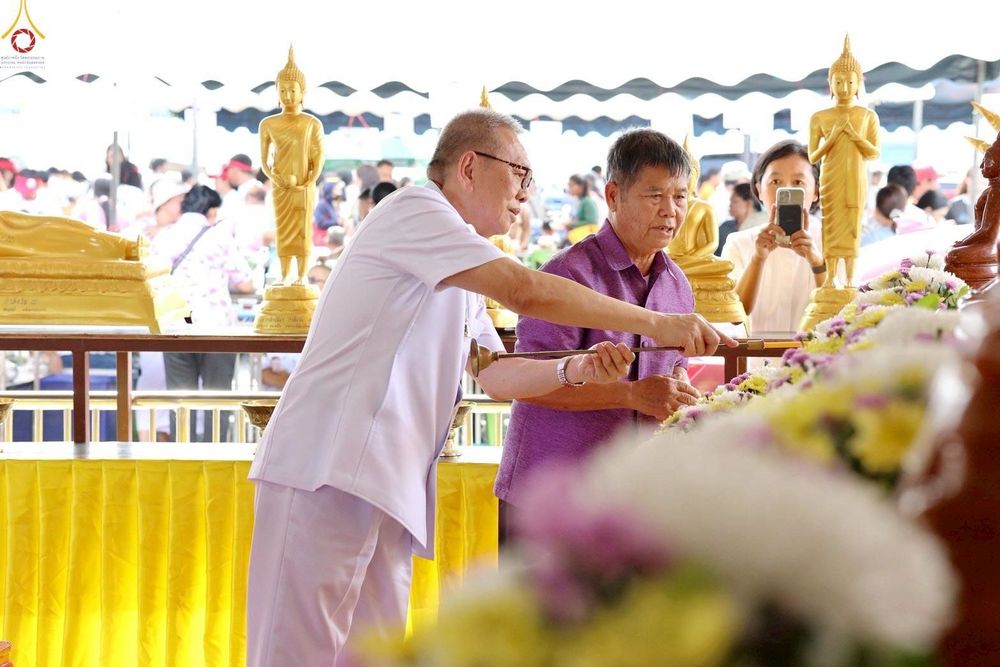 ภาพ No.269467:วันที่ 18 ตุลาคม พ.ศ. 2568 พิธีทอดกฐินสามัคคีทั่วไทย ณ วัดหนองยายบู่ อำเภอศรีราชา จังหวัดชลบุรี โดยคณะศิษยานุศิษย์ บูชาธรรม 81 ปี หลวงพ่อธัมมชโย