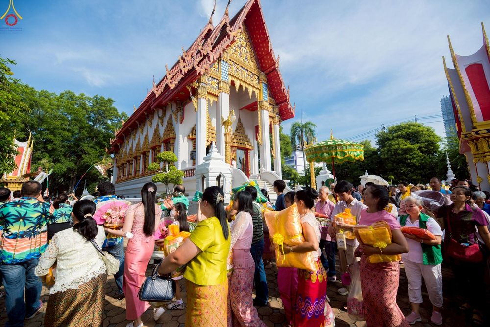 ภาพ No.262830:วันที่ 12 ตุลาคม พ.ศ. 2568 พิธีทอดกฐินสามัคคีทั่วไทย 30,000 วัด โดยคณะศิษยานุศิษย์ บูชาธรรม 81 ปี หลวงพ่อธัมมชโย ณ วัดแคนอก ต.บางกระสอ อ.เมืองนนทบุรี จ.นนทบุรี