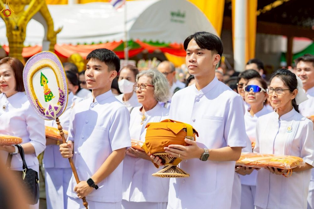 ภาพ No.264763:วันที่ 23 ตุลาคม พ.ศ. 2568 พิธีทอดกฐินสามัคคีทั่วไทย 30,000 วัด โดยคณะศิษยานุศิษย์ บูชาธรรม 81 ปี หลวงพ่อธัมมชโย ณ วัดอัยยิการาม อ.คลองหลวง จ.ปทุมธานี