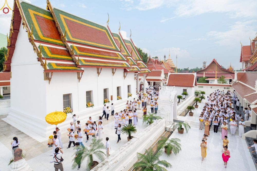 ภาพ No.286015:วันที่ 11 ตุลาคม พ.ศ. 2568 พิธีทอดกฐินสามัคคีทั่วไทย 30,000 วัด โดยคณะศิษยานุศิษย์ บูชาธรรม 81 ปี หลวงพ่อธัมมชโย ณ วัดโบสถ์บน ต.บางคูเวียง อ.บางกรวย จ.นนทบุรี