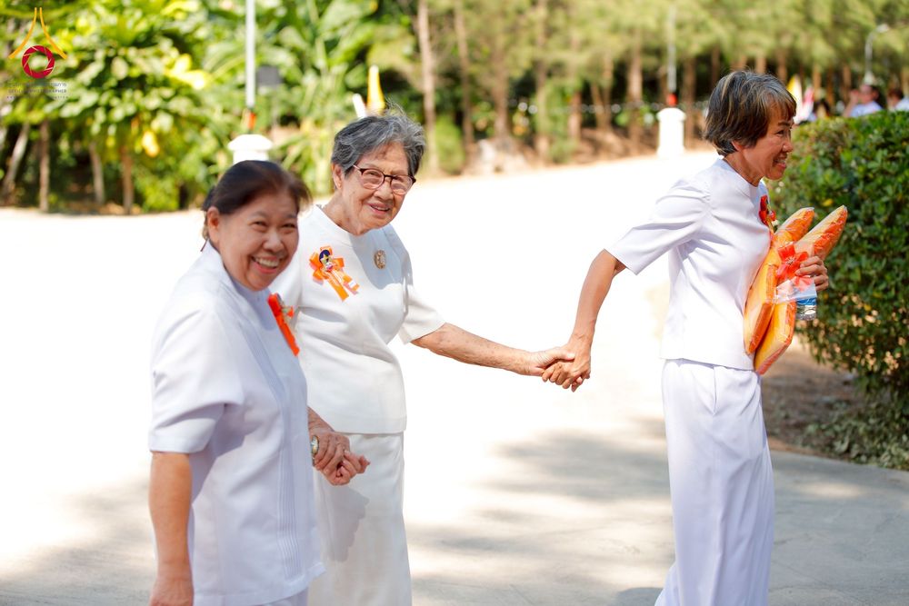 ภาพ No.274900:วันอาทิตย์ที่ 30 พฤศจิกายน พ.ศ. 2568 พิธีทอดผ้าป่า "สร้างองค์พระเจดีย์เพื่อสร้างสันติภาพโลก" ณ ศูนย์ปฏิบัติธรรมระยอง (บ้านช่องลม)