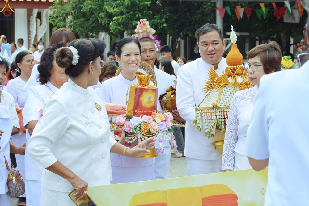 ภาพ No.266636:วันที่ 18 ตุลาคม พ.ศ. 2568 พิธีทอดกฐินสามัคคีทั่วไทย ณ วัดตระพังทอง ตำบลเมืองเก่า อำเภอเมือง จังหวัดสุโขทัย โดยคณะศิษยานุศิษย์ บูชาธรรม 81 ปี หลวงพ่อธัมมชโย