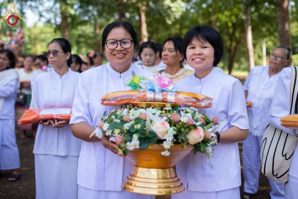 ภาพ No.177290:พิธีทอดกฐิน ณ วัดประชานิมิตร ต.คลองตะเกรา อ.ท่าตะเกียบ จ.ฉะเชิงเทรา ในโครงการทอดกฐินสามัคคีทั่วไทย 30,000 วัด บูชาธรรม 80 ปี หลวงพ่อธัมมชโย โดยคณะศิษยานุศิษย์วัดพระธรรมกาย วันที่ 2 พฤศจิกายน พ.ศ. 2567