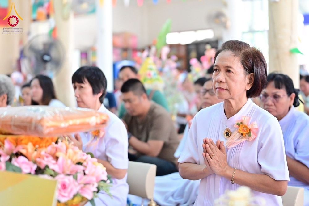 ภาพ No.183686:พิธีทอดกฐิน ณ วัดนารายณ์ทรงธรรม จ.ลพบุรี ในโครงการทอดกฐินสามัคคีทั่วไทย 30,000 วัด บูชาธรรม 80 ปี หลวงพ่อธัมมชโย โดยคณะศิษยานุศิษย์วัดพระธรรมกาย วันที่ 9 พฤศจิกายน พ.ศ. 2567