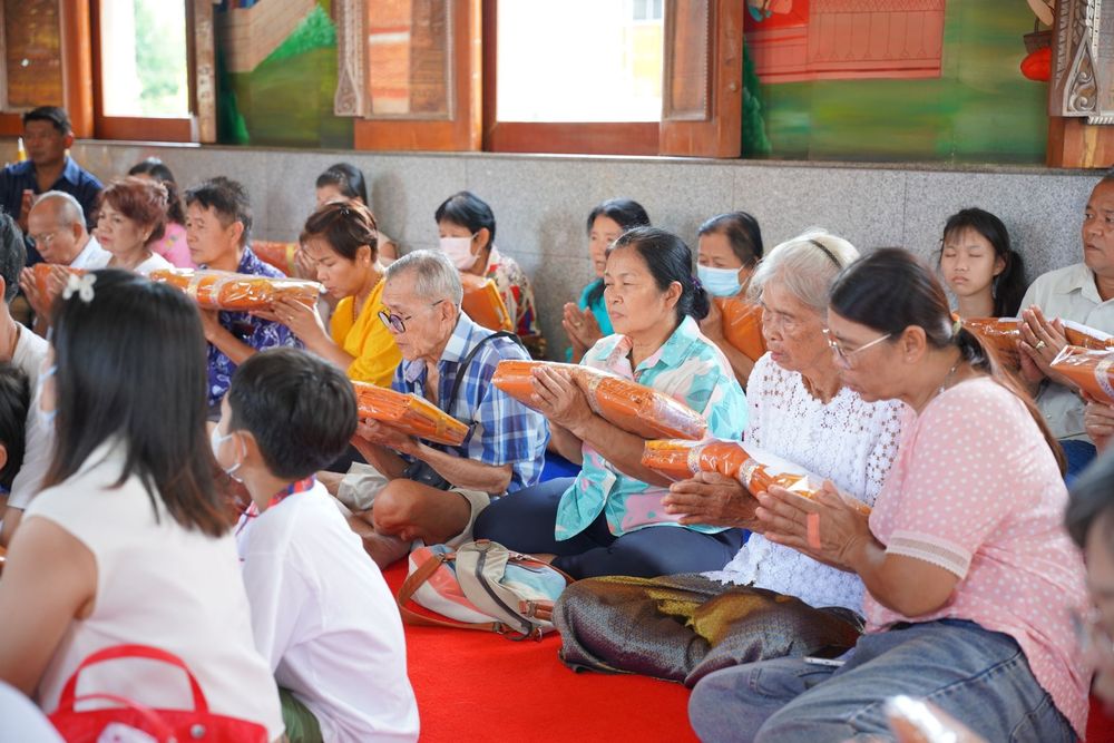 ภาพ No.254567:วันที่ 12 ตุลาคม พ.ศ. 2568 พิธีทอดกฐินสามัคคีทั่วไทย 30,000 วัด โดยคณะศิษยานุศิษย์ บูชาธรรม 81 ปี หลวงพ่อธัมมชโย ณ วัดพระตำหนัก อ.สามโคก จ.ปทุมธานี