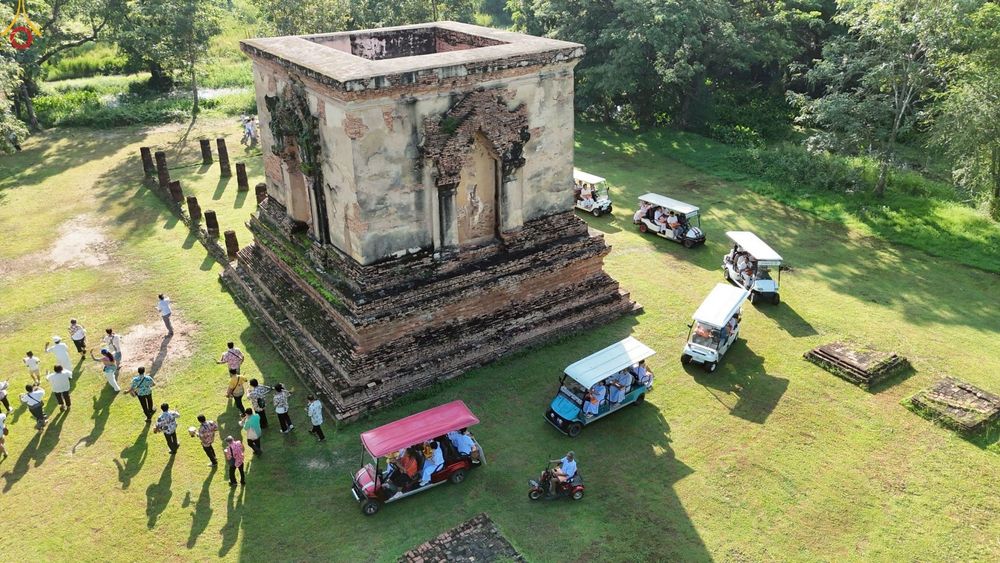 ภาพ No.261993:วันที่ 19 ตุลาคม พ.ศ. 2568 พิธีทอดกฐินสามัคคีทั่วไทย 30,000 วัด โดยคณะศิษยานุศิษย์ บูชาธรรม 81 ปี หลวงพ่อธัมมชโย ณ วัดตะพังทองหลาง ต.เมืองเก่า อ.เมือง จ.สุโขทัย