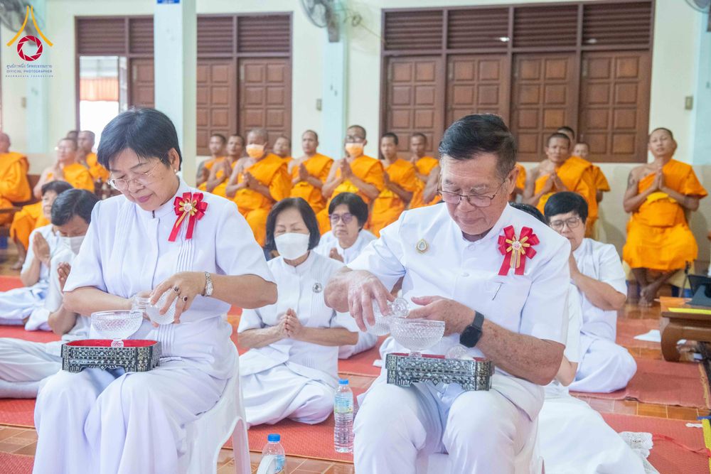 ภาพ No.296426:วันที่ 16 มกราคม พ.ศ. 2569 พิธีทอดผ้าป่าทำนุบำรุงศาสนสถาน ณ วัดโพธิ์เอน ต.บางขุนกอง อ.บางกรวย จ.นนทบุรี อนุสรณ์สถานลำดับที่ 4 สถานที่เกิดด้วยกายธรรม ในโครงการธรรมยาตรา กตัญญูบูชา มหาปูชนียาจารย์ พระมงคลเทพมุนี(สด จนฺทสโร) พระผู้ปราบมาร อนุสรณ์สถาน 7 แห่ง