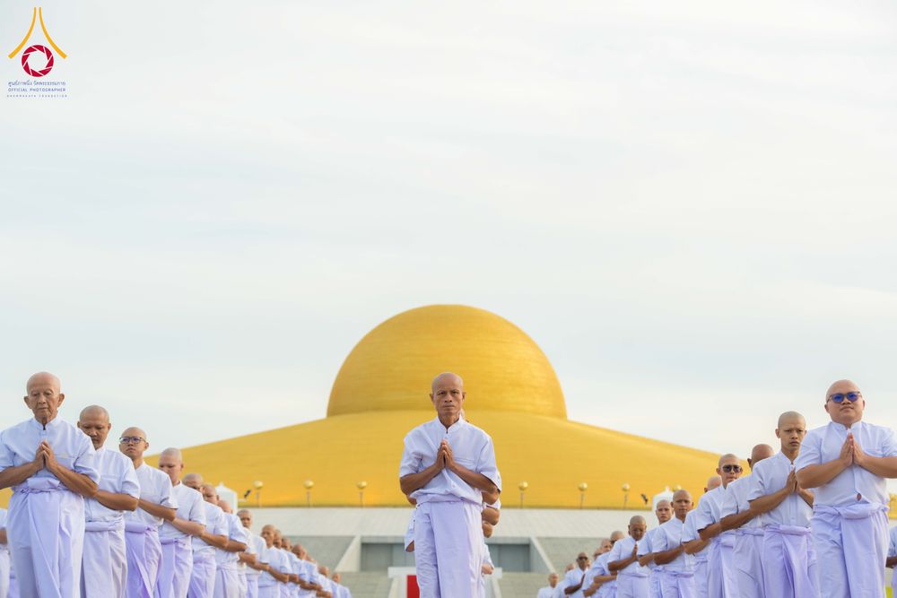 ภาพ No.341502:วันเสาร์ที่ 25 กรกฎาคม พ.ศ. 2569 พิธีเวียนประทักษิณ พิธีวันทาเจดีย์  โครงการอุปสมบทหมู่ รุ่นเข้าพรรษา ปี พ.ศ.2569 โครงการบวชพระนานาชาติ AEC และ WAB รุ่นที่ 10 ณ โบสถ์พระไตรปิฎก วัดพระธรรมกาย จ.ปทุมธานี