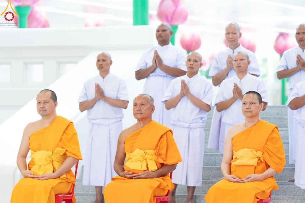 ภาพ No.156805:พิธีบรรพชาอุปสมบท ธรรมทายาท โครงการอุปสมบทหมู่บูชาธรรมครบรอบ 107 ปี วันครูผู้ค้นพบวิชชาธรรมกาย ณ โบสถ์พระไตรปิฏก วัดพระธรรมกาย วันเสาร์ที่ 14 กันยายน พ.ศ. 2567