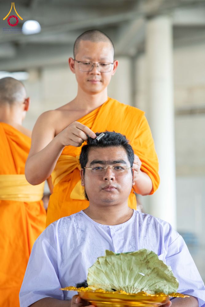 ภาพ No.339805:วันที่ 19 กรกฎาคม พ.ศ.2569 พิธีตัดปอยผม โครงการบวชพระนานาชาติ AEC และ WAB รุ่นที่ 10 THE AEC & INTERNATIONAL ORDINATION PROGRAM ณ มหารัตนวิหารคด 30 วัดพระธรรมกาย ปทุมธานี