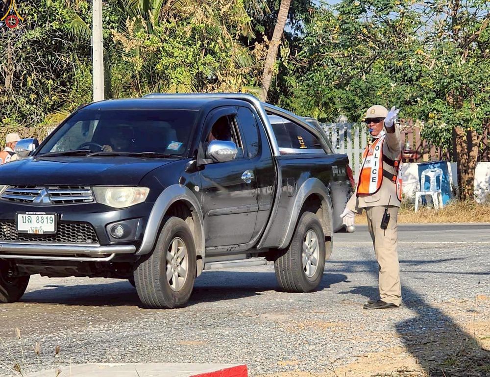 ภาพ No.306603:ภาพเบื้องหลังอาสาสมัครรวมใจ ชุดที่ 5 ในโครงการธรรมยาตรา กตัญญูบูชา มหาปูชนียาจารย์ พระมงคลเทพมุนี(สด จนฺทสโร) พระผู้ปราบมาร อนุสรณ์สถาน 7 แห่ง ปีที่ 14