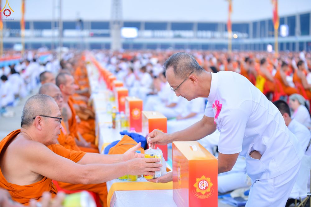 ภาพ No.326630:วันที่ 22 เมษายน พ.ศ.2569(วันคุ้มครองโลก) งานถวายมหาสังฆทาน 40,000 กว่าวัดทั่วประเทศ บรรยากาศความปลื้มตลอดทั้งวัน