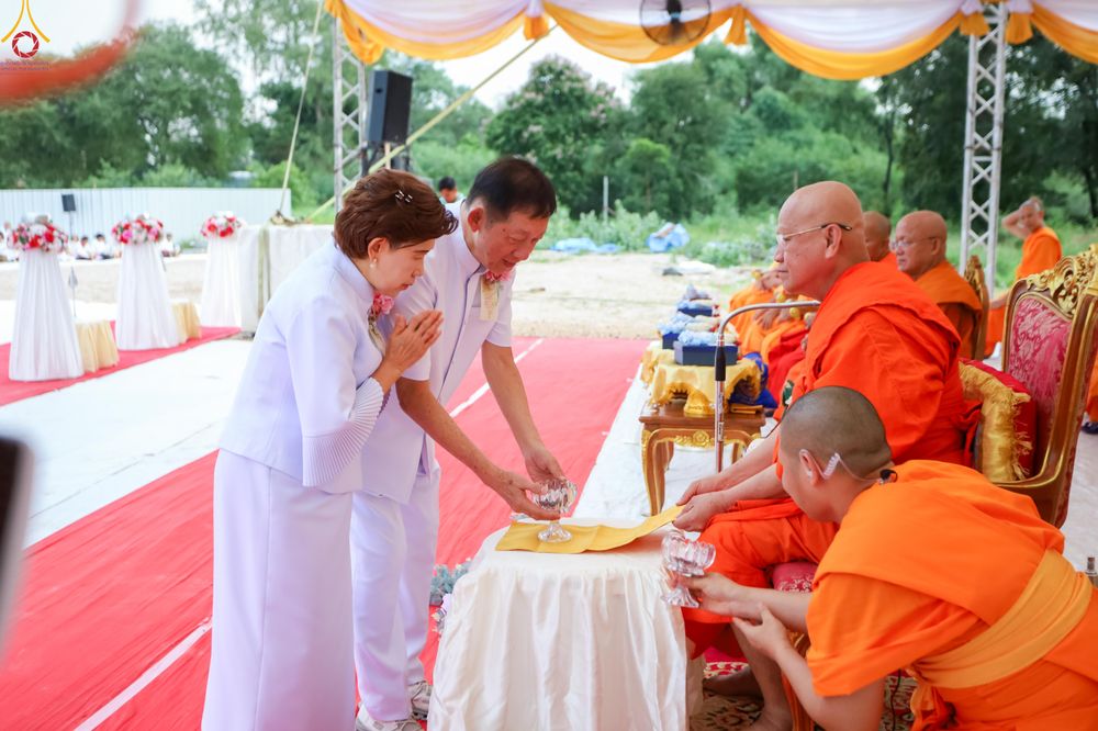 ภาพ No.339461:วันอังคารที่ 14  กรกฎาคม 2569 พิธีทอดผ้าป่าและพิธีตอกเสาเข็มมงคลต้นสุดท้าย องค์พระเจดีย์เพื่อสร้างสันติภาพโลก  ณ ธุดงคสถานพัฒนานิคม อ.พัฒนาพิคม จ.ลพบุรี