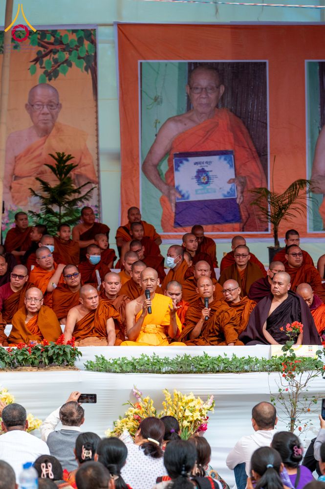 ภาพ No.280161:วันที่ 19 ธันวาคม พ.ศ. 2568 พิธีชำระร่าง พระติโลกานันทะ มหาเถโร  พระสังฆราชองค์ที่ 4 แห่งเทือกเขาจิตตะกอง  ประเทศบังกลาเทศ